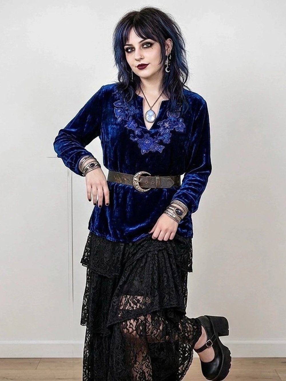 VTG Chicos Blue Velvet Silk Beaded Floral Tunic Top Whimsigoth Witchy Boho Large